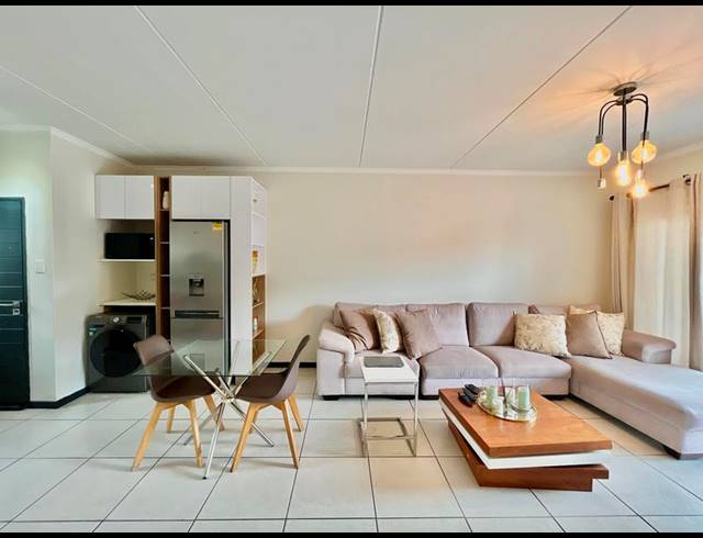 2 BEDROOM PROPERTY TO RENT IN FOURWAYS